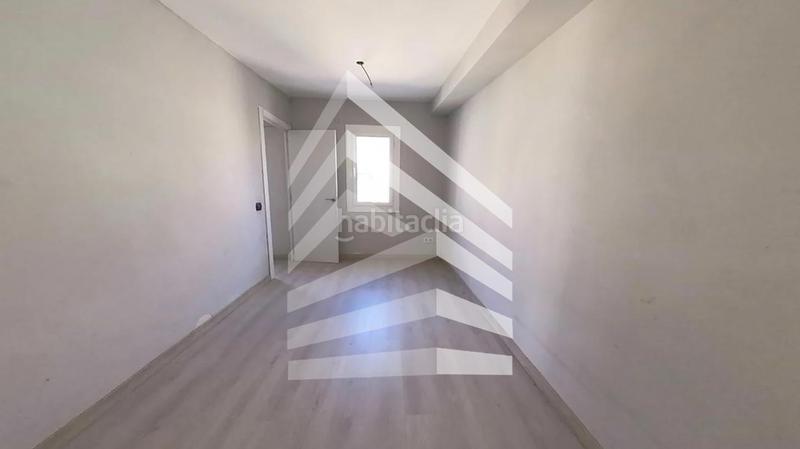 Foto dfeec965-e751-425a-9582-4c49c4ee2259. Piso en Raval Barcelona