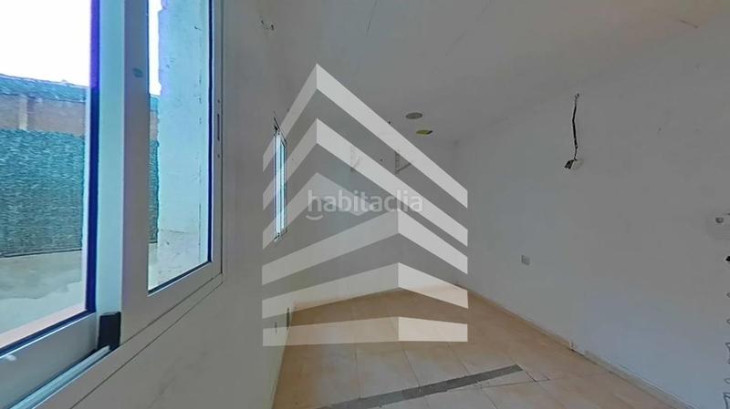 Foto aab14e9d-4a8f-4bb6-8fe7-42244acb6ac8. Planta baixa a El Raval Santa Coloma de Gramenet