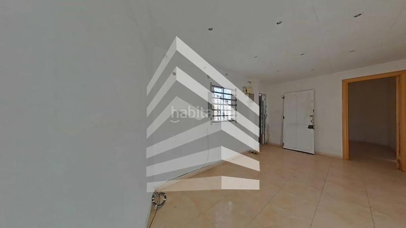 Foto 4f992074-3402-4342-b37e-15fdba4ee590. Planta baja en El Raval Santa Coloma de Gramenet