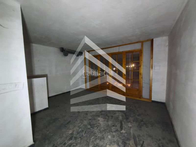 Foto bcc0bdf1-a737-4b08-ac54-e7d0bf6150de. Local comercial a Tàrrega
