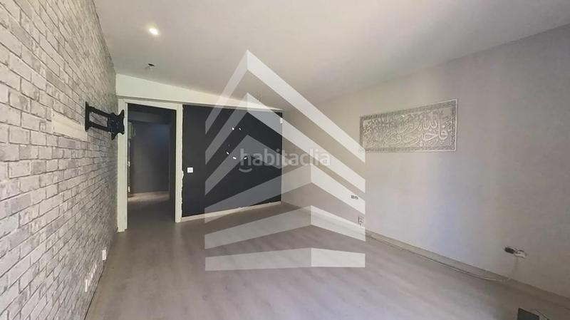 Foto 7e107440-45e9-43c6-896f-48e74df1220d. Flat in Raval Barcelona