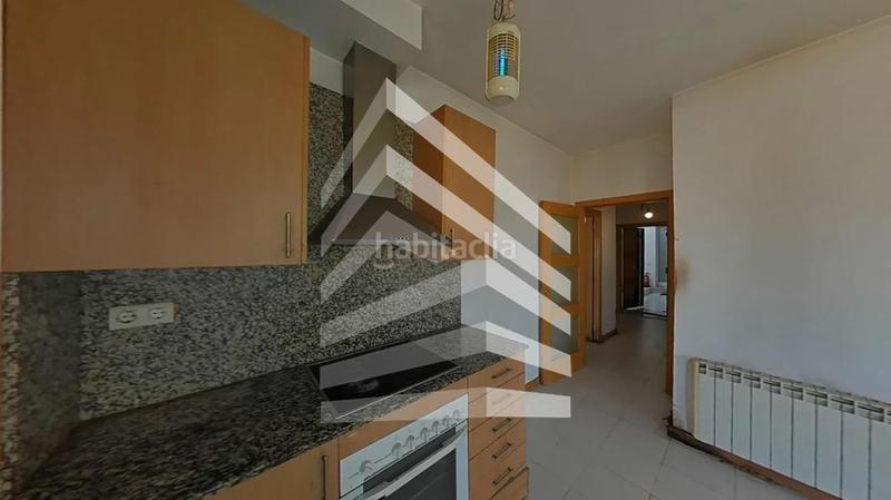 Foto f73b3e2b-d4b0-48b9-845a-12a105e2c88e. Pis a Ca n'Anglada Terrassa