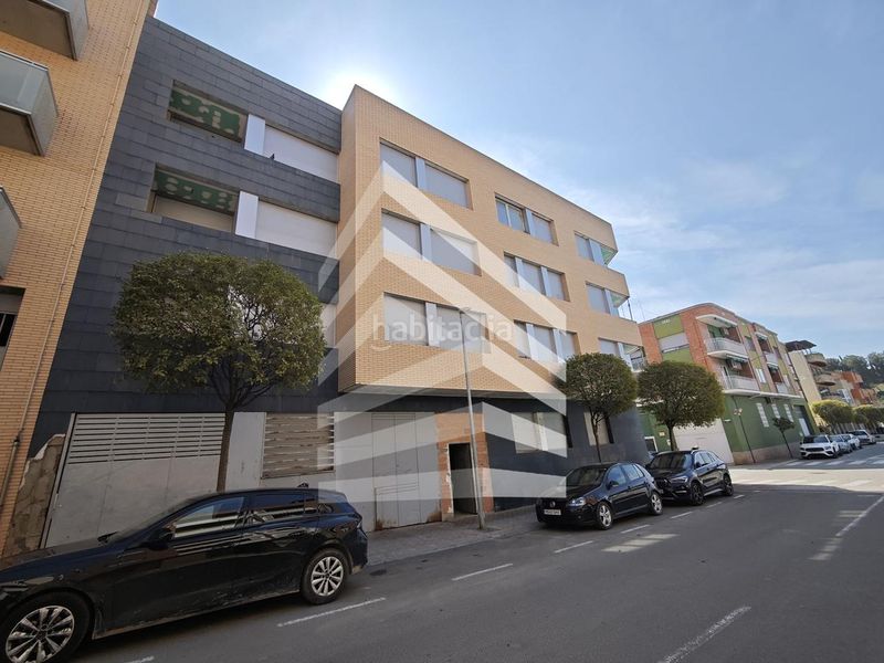Foto 74cf3bdd-6a7f-4aef-bc5c-80e76f24ea68. Edificio in Alcarràs