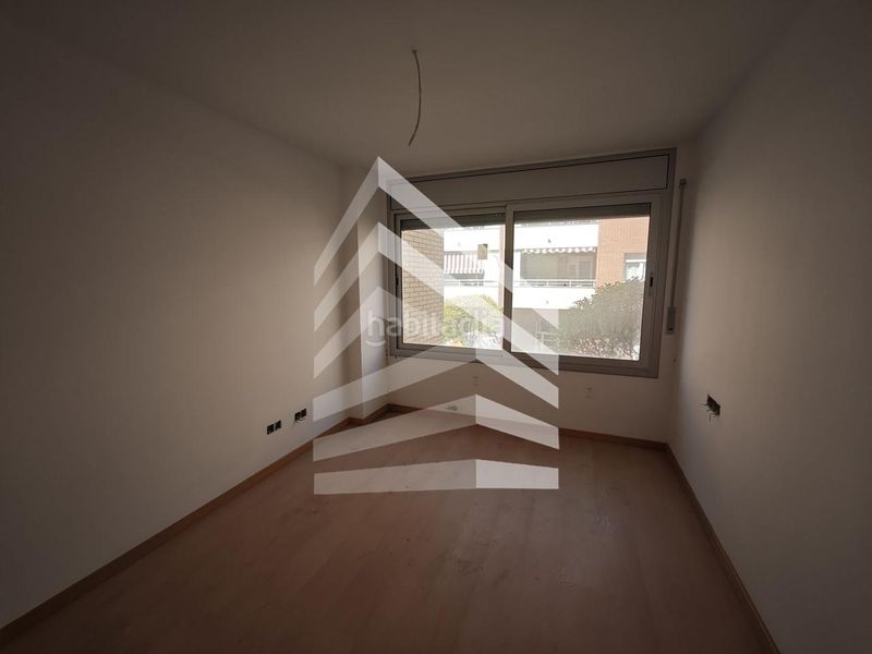 Foto d23930f9-75b0-442b-a890-f313dfad8caa. Edificio in Alcarràs