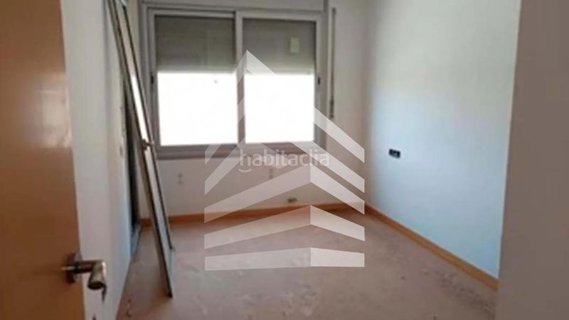Foto e2419ae2-d8f1-4387-9464-1c20e4de5012. Edificio in Alcarràs