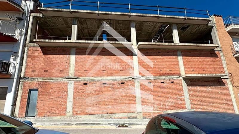 Foto 6d5aad6d-2f2d-42d1-bcfe-48d8759e5305. Edificio en Vallirana