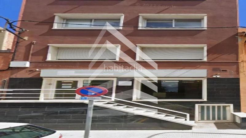 Foto 0103852a-79cf-4db6-966f-59c70ced895d. Edificio en Llevant Igualada