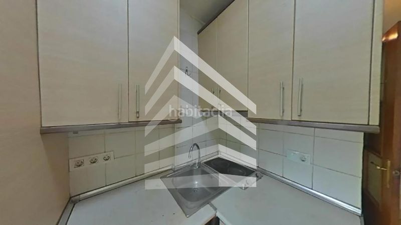 Foto 3d1ee2e7-551f-4fa0-a8db-5bee6eb65ffa. Apartament a El Pedró Cornellà de Llobregat