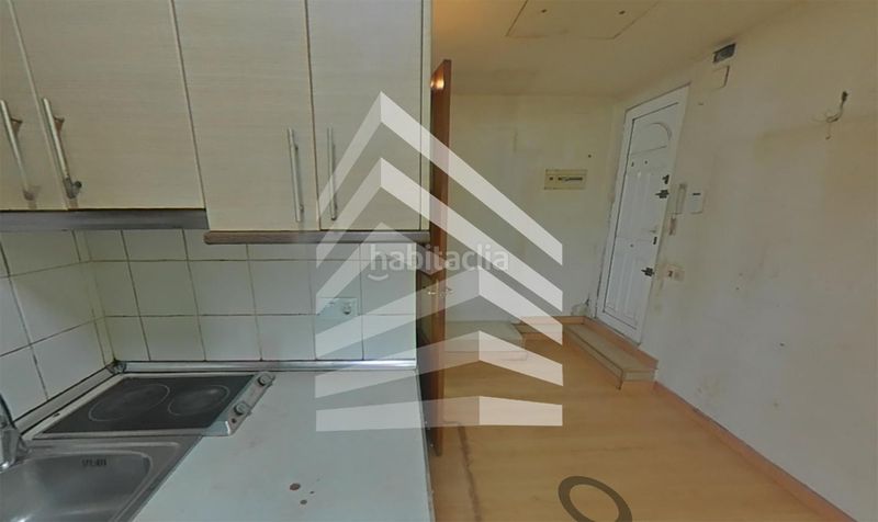 Foto 68040694-6fe3-49dc-8943-cfe15e808028. Apartament a El Pedró Cornellà de Llobregat