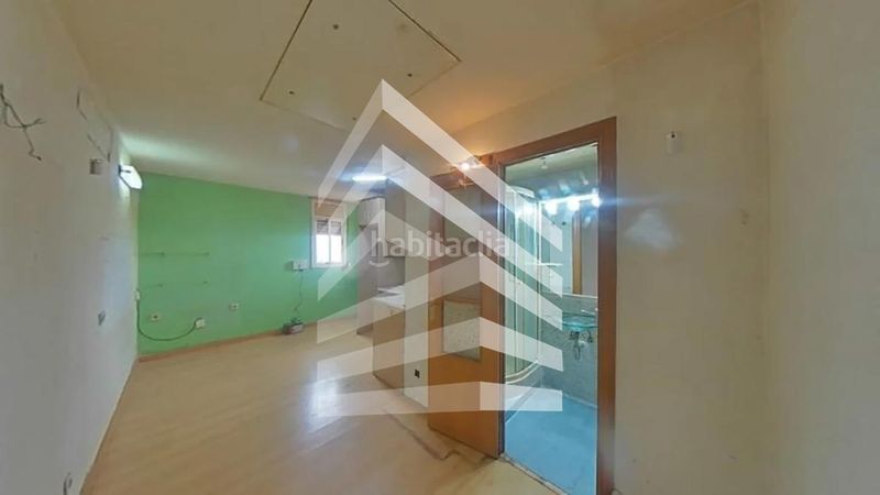 Foto b167533a-23c5-4961-ab96-8239fb053229. Apartament a El Pedró Cornellà de Llobregat