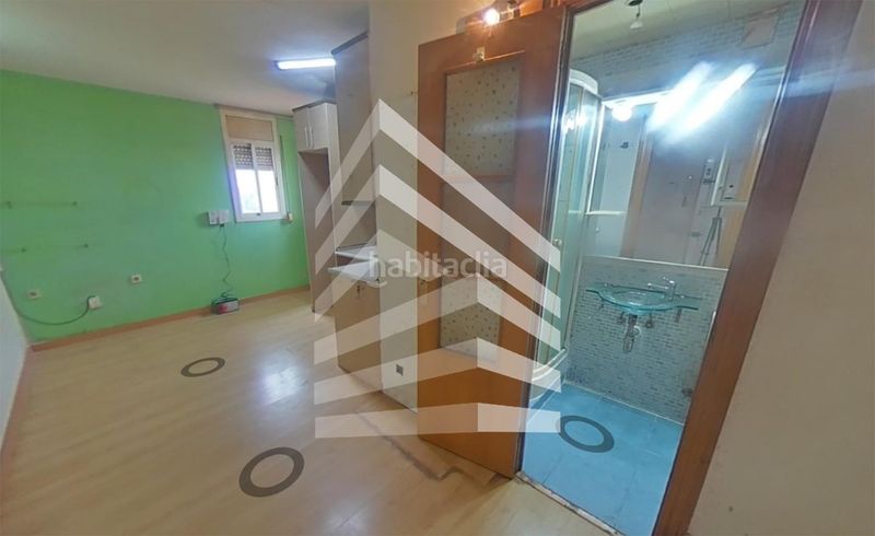 Foto 8415f2cc-02f2-447f-b641-c07c1f8a637a. Pis a El Pedró Cornellà de Llobregat