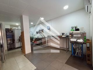 Local Comercial en De Breda