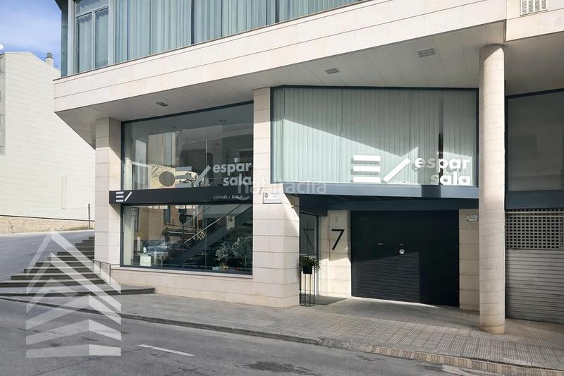 Foto 28fe8f87-5f4a-4e96-a08c-9d832129db17. Local comercial a Solsona