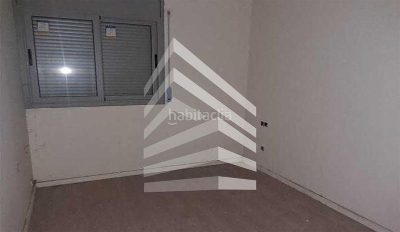 Foto aa98b9fb-972e-4f99-bb79-76279632a404. Edificio en Alcarràs