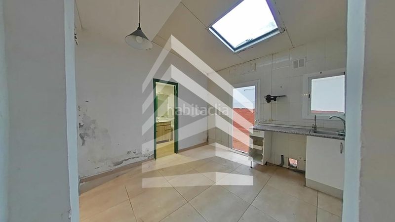 Foto 01e31b1b-ce5b-47d4-a67d-764a4dcfffbf. Planta baixa a Poblenou Barcelona