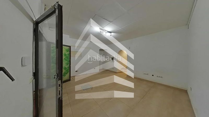 Foto 1493bffe-eb6f-4598-83a6-2f335f5823aa. Planta baixa a Poblenou Barcelona