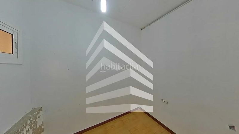 Foto 4f76d29f-5e19-4162-b253-6ef22b885ae1. Planta baixa a Poblenou Barcelona