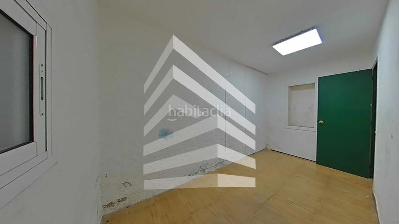 Foto 6b1f28d9-1d4c-4bad-81d0-63c05626bb7f. Planta baixa a Poblenou Barcelona
