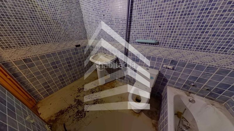 Foto 0bb3a965-fcac-47b2-908f-ef8b162cd3c6. Casa amb piscina a Serra Brava Lloret de Mar