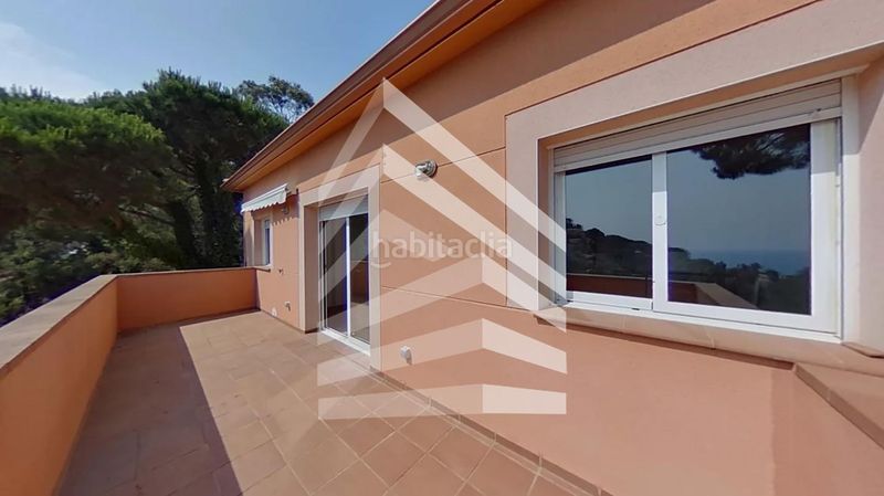 Foto 0faf2664-a1b6-45d6-ae0a-1ee8e3279a5e. Casa amb piscina a Serra Brava Lloret de Mar