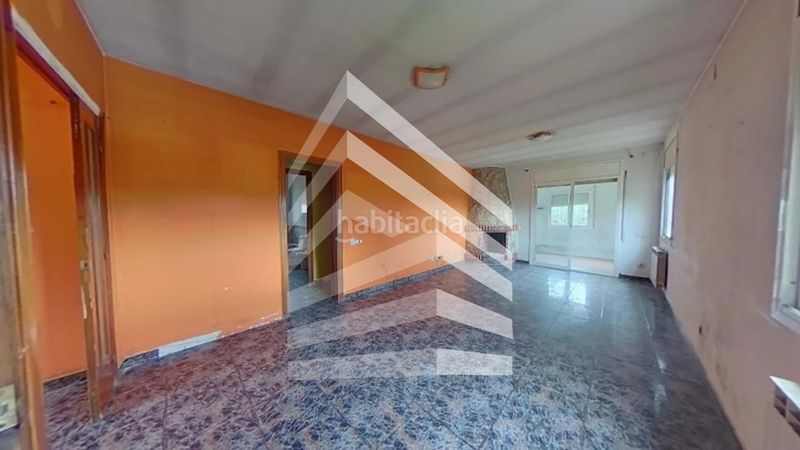 Foto 26d78a9a-2717-4842-adbd-5ad3d757f644. Casa amb calefacció a Aiguaviva Parc Vidreres