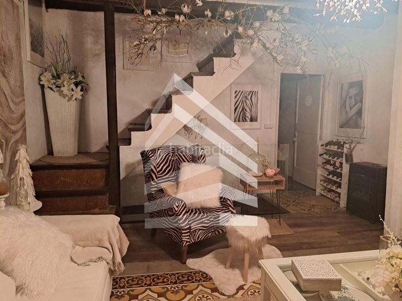 Foto d4cc5918-bb9d-42dd-8a35-17db441cf613. Casa a Solsona