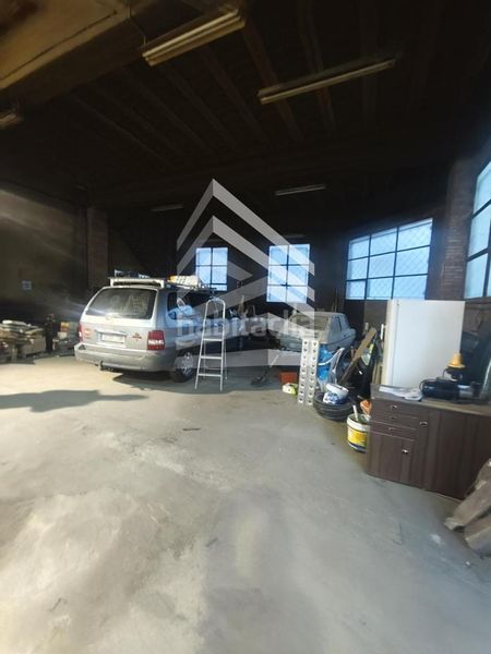 Foto e479d151-8620-4ffb-9cbb-0f40d0fe7701. Local comercial a Solsona