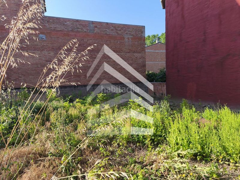 Foto c82bf20e-3570-4059-8efd-17b82f43f09a. Terreny residencial a Solsona