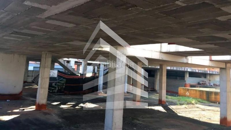 Foto 29c3400f-16de-4c51-8cce-7c0c120faae7. Edificio in Centre Igualada