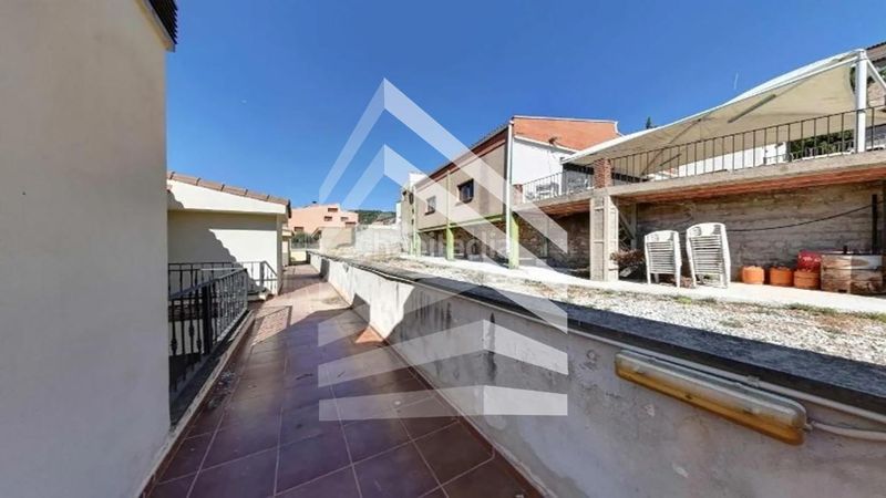 Foto 3a9304f9-b354-459f-86b1-cccdc5dcc89c. Casa amb aparcament a Capafonts