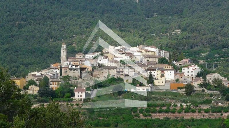 Foto cd7ca057-1af8-4c82-adde-dfc831eab87f. Casa amb aparcament a Capafonts