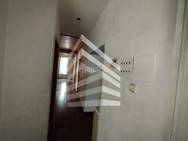 Foto f01cdacc-4fee-40b0-a340-7a26f1f27c7f. Pis a Centre Mataró