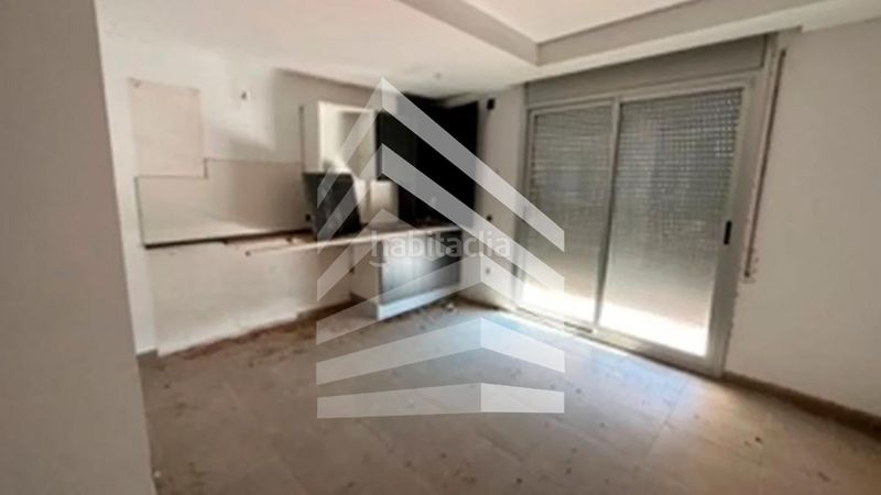 Foto 9642e208-0b7d-4d55-bc98-c7cc10268eec. Edificio en Deltebre