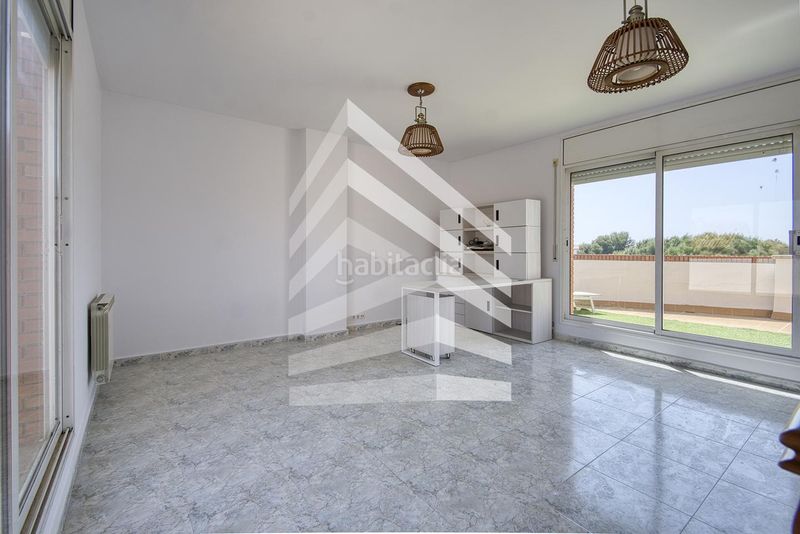 Foto f0f4c109-7d44-4d35-b0a0-9c97fa83942f. Casa amb calefacció aparcament a Les Salines-Pla de Sant Pere Cubelles