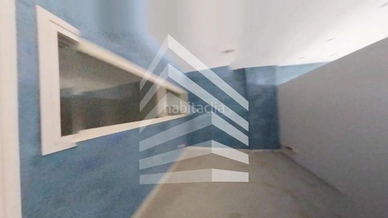 Foto c8ddad04-6731-45bc-9197-53d6de44e0c7. Local comercial en Barri del Centre Terrassa