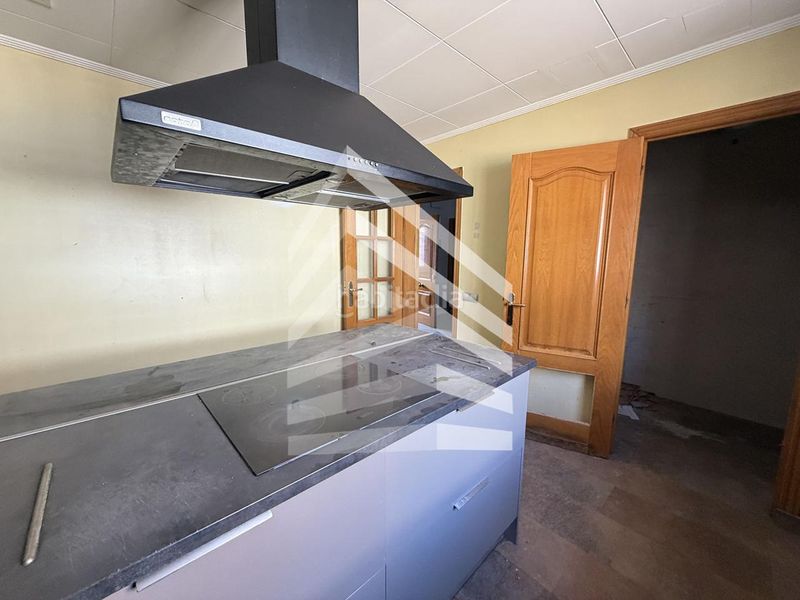 Foto d165c47d-be2a-49d5-a255-246c312861ff. Casa amb aparcament a Migjorn Reus