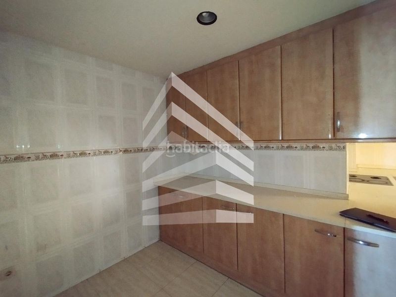 Foto 6b891062-0918-4b55-ae94-fcbd14c2cebb. Pis a Centre Salt