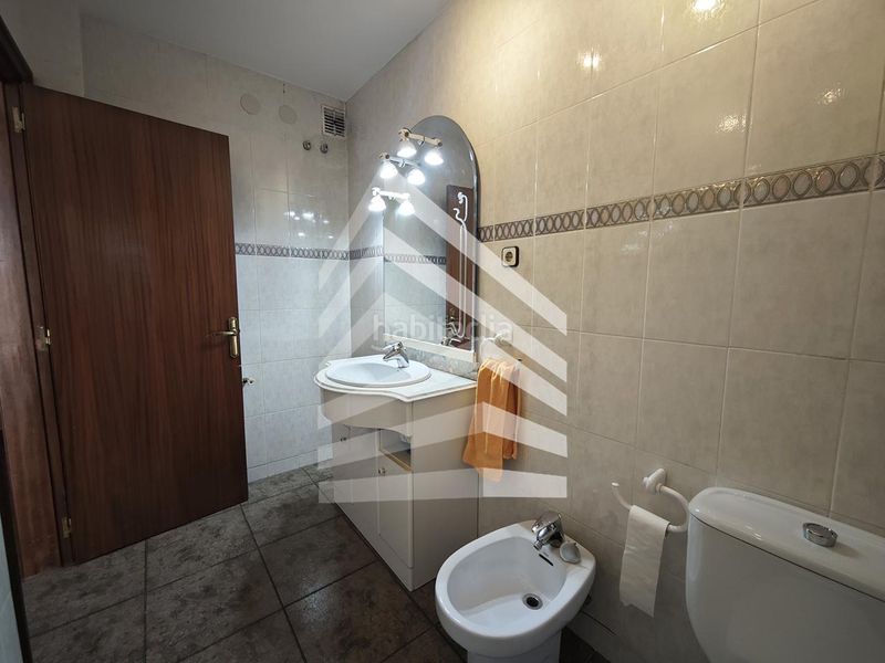 Foto b336596f-3944-48a4-98ff-c288d8cff749. Casa adossada amb calefacció a La Bordeta Lleida