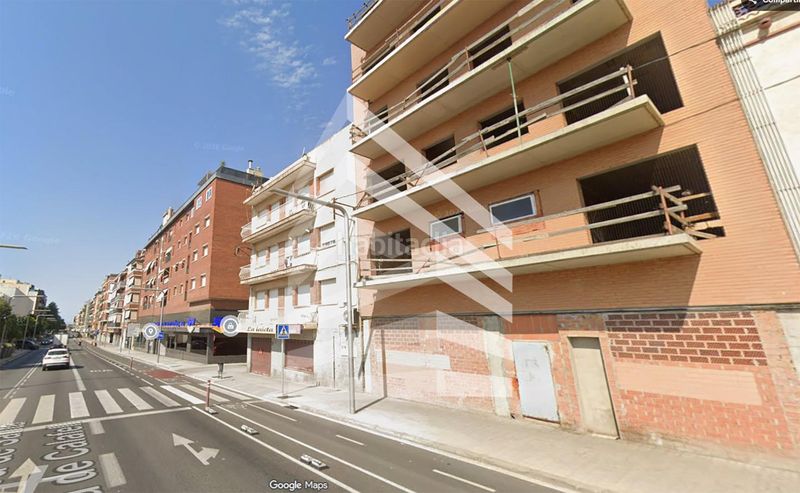 Foto c0aa9a66-6190-4b01-bf7f-6ac840c0db8e. Edifici a Centre-Estació Gavà