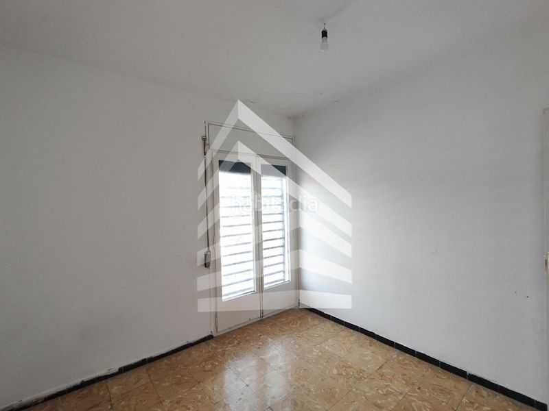 Foto a0784f0d-75fb-4af8-bdbf-587b37312629. Piso en Jonquera (La)