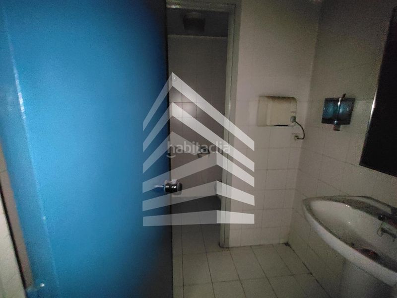 Foto bebec0a5-f222-42e7-8ce8-f56d5b5cd63a. Local comercial a Instituts-Universitat Lleida