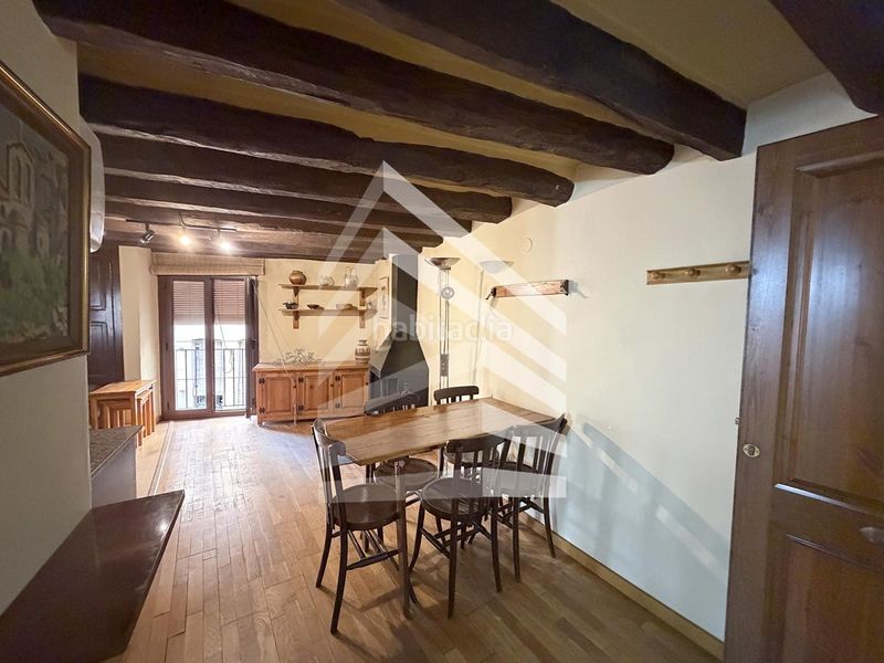 Foto b0ef3284-8767-4563-90eb-41b5b3519b1b. Piso en Solsona
