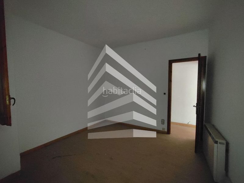 Foto c84e518e-03fb-4753-a2b1-a094d9ed8453. Edificio in Agramunt