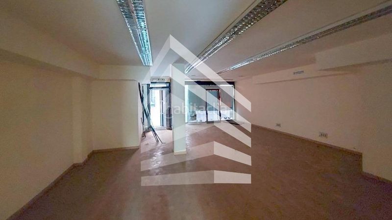 Foto a6e1439b-5d84-4fff-926c-17c1aff6be81. Local comercial a Centre Viladecans