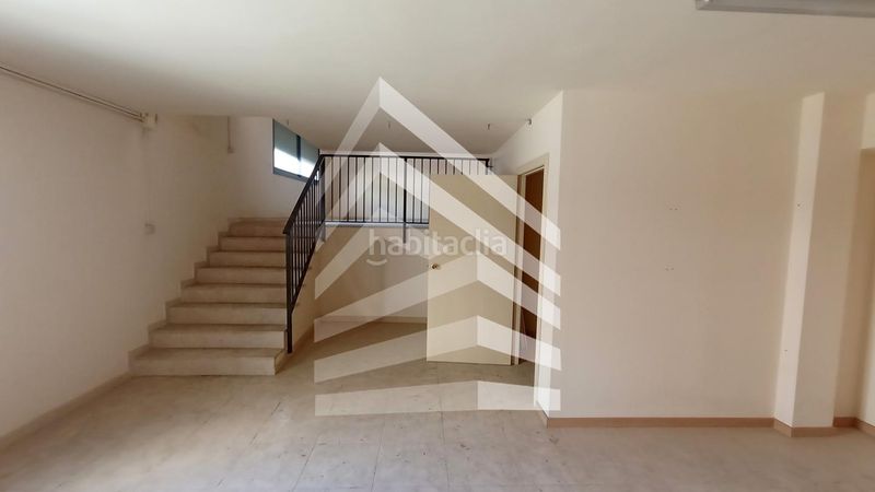 Foto c04a7698-560e-48d5-8a12-32b692bc32be. Local comercial a Centre Viladecans