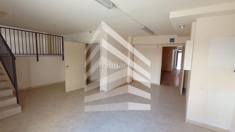 Foto fa080eef-3eed-4540-922d-3cdc0d7029ed. Local comercial a Centre Viladecans