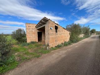 Finca rústica a Algaida. Se vende trerreno edificable en pina