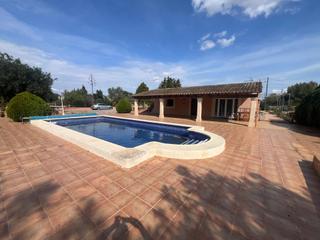 Masía en Llucmajor Interior. Se vende impresionante finca rústica con cedula de habitabiliad