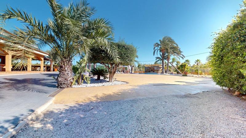 Foto 15ca21e2-09fe-4162-b8ba-1262615618d4. Xalet amb calefacció aparcament piscina a Alzabares Elche / Elx