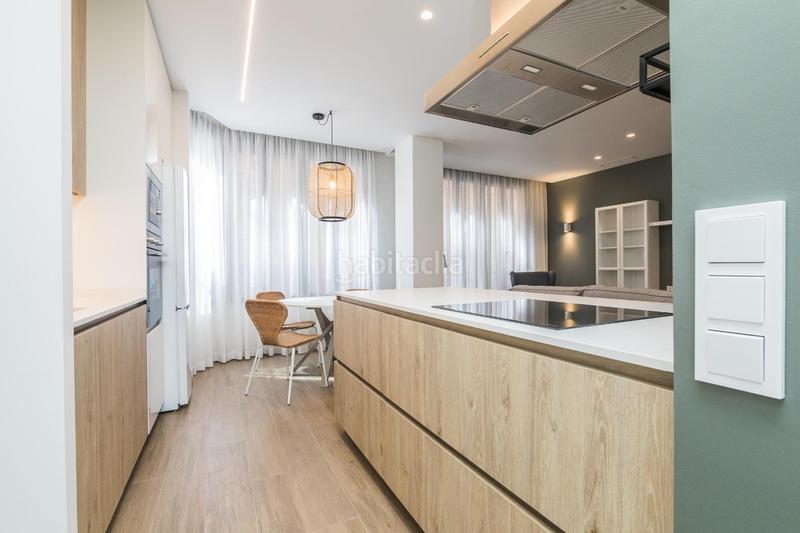 Foto c8160b7a-134d-48b5-b9c7-179e14547d2a. Rent flat with heating in Centro Elche / Elx